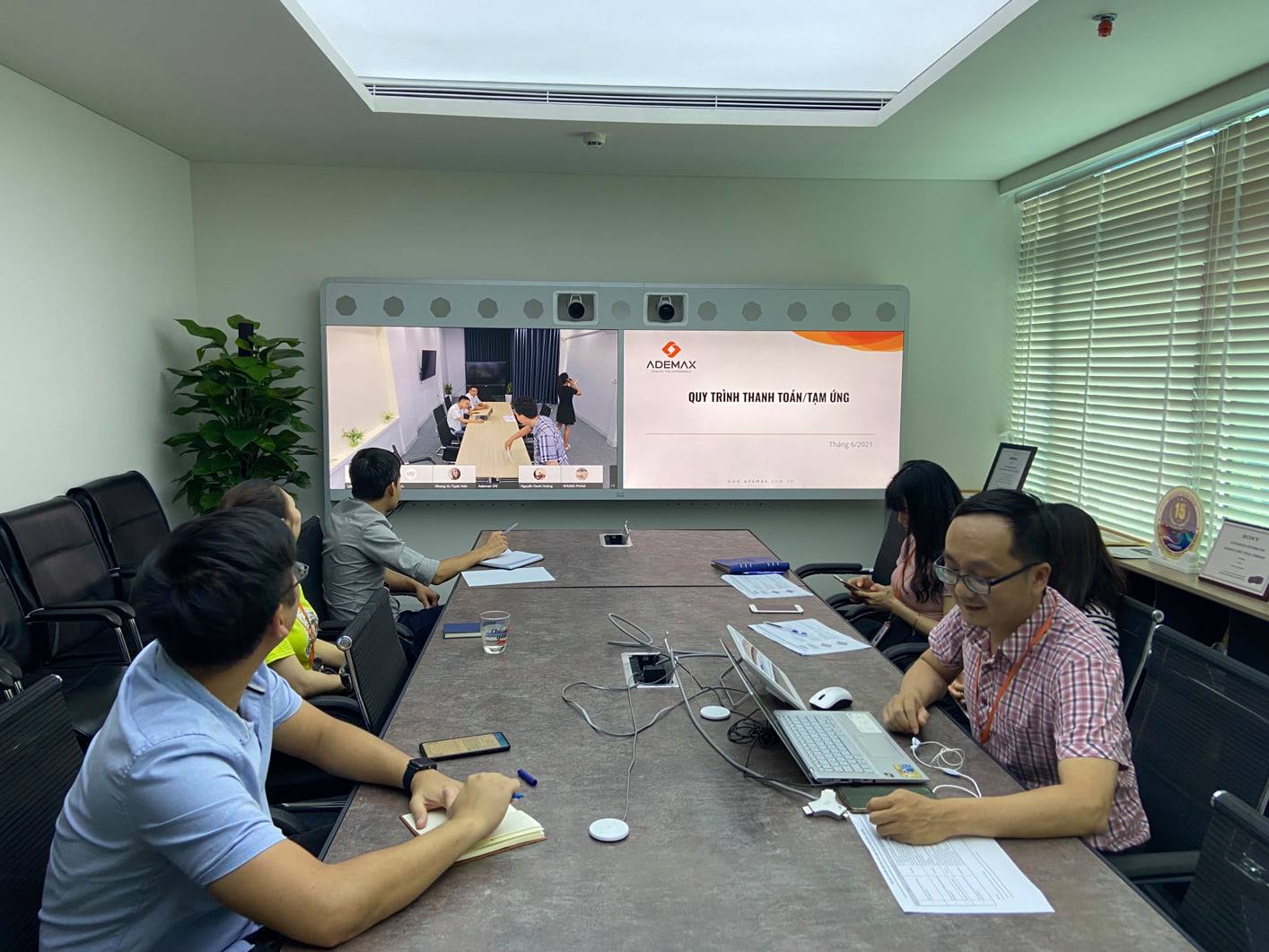 Tối ưu họp trực tuyến nhờ thói quen rút kinh nghiệm