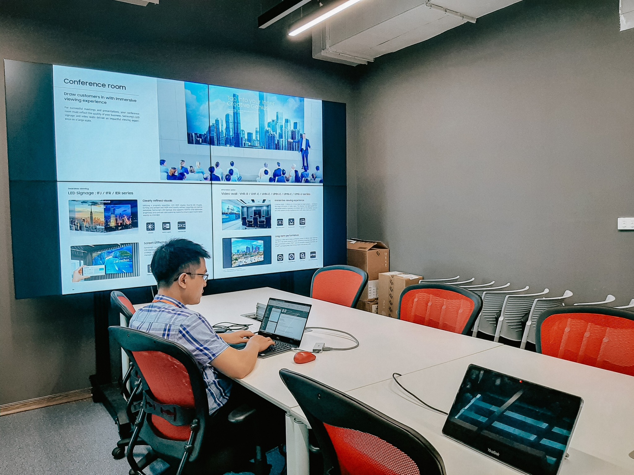 Một số hình ảnh phòng họp thông minh từ giải pháp tích hợp AV tại ADEMAX Một số hình ảnh phòng họp thông minh từ giải pháp tích hợp AV tại ADEMAX