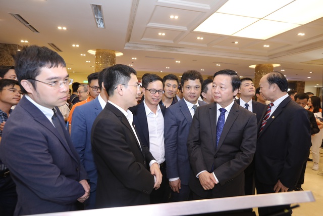 Việt Nam đang trên con đường chuyển đổi số - Ảnh 3. Hình thành chuẩn mực đạo đức số, văn hóa số