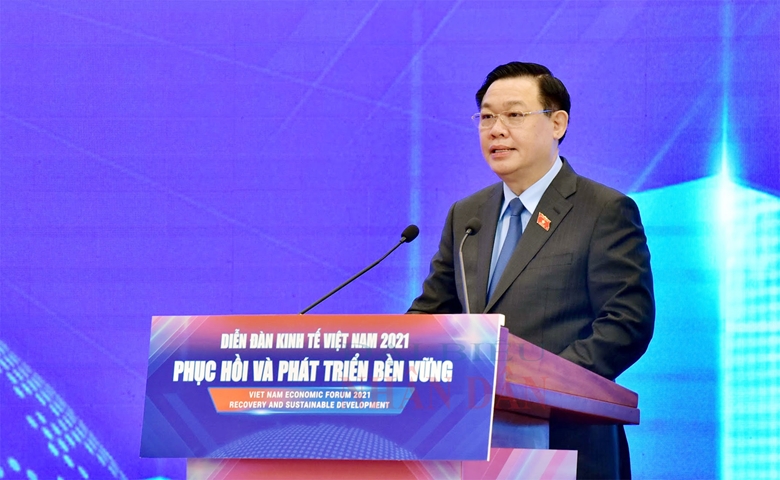 Chủ tịch Quốc hội Vương Đình Huệ phát biểu tại diễn đàn