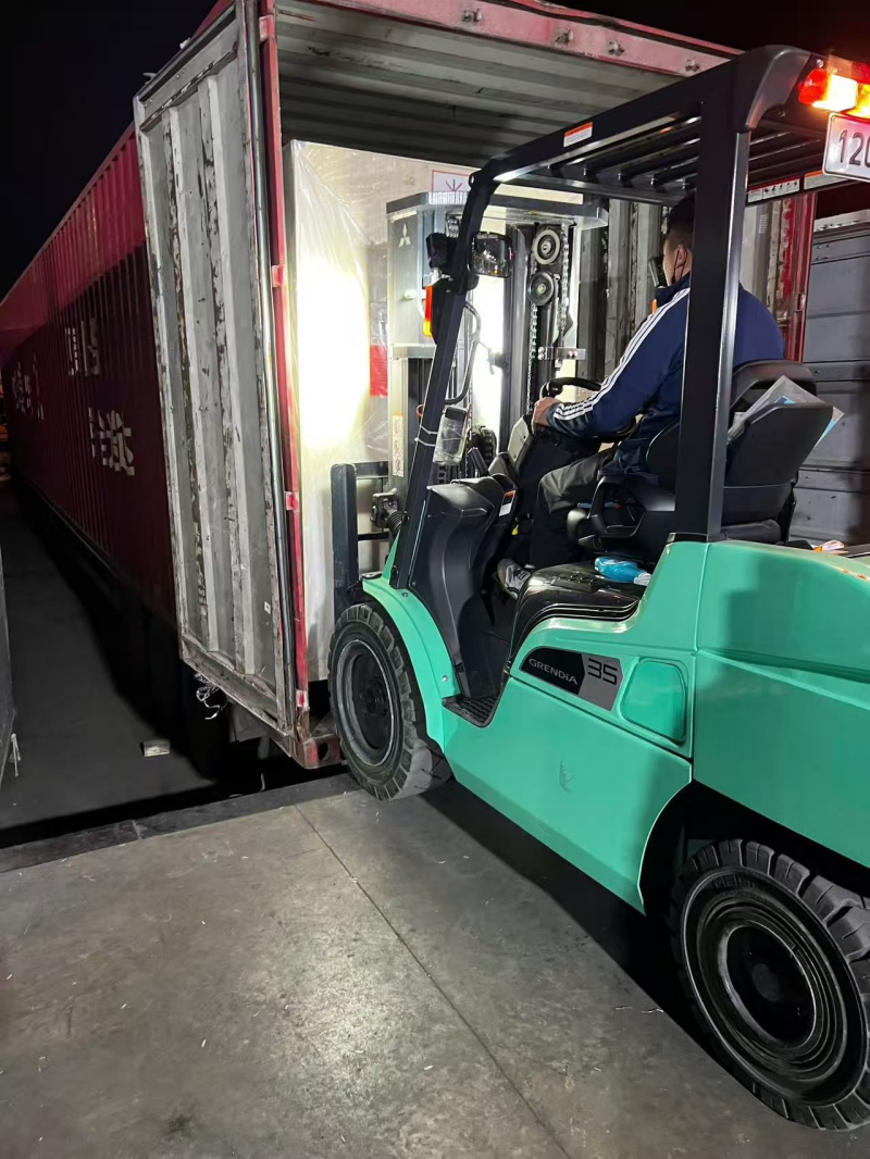 Sunyo & Leader hoàn tất giao hàng cho khách hàng doanh nghiệp